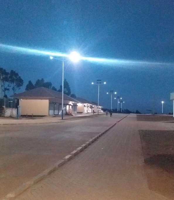 顺城区非洲科特迪瓦太阳能路灯工程